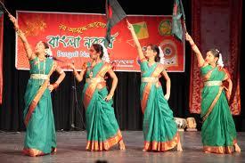 I bengalesi celebrano il “Boishakhi Mela” (Art. corrente, Pag. 1, Foto generica)