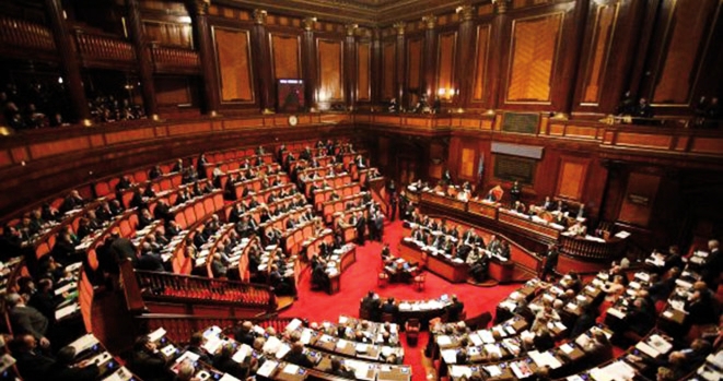 parlamento (Art. corrente, Pag. 1, Foto generica)