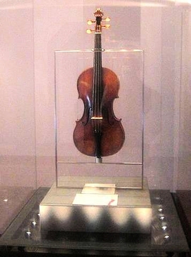 Il violino che suonò per il Papa (Art. corrente, Pag. 2, Foto generica)